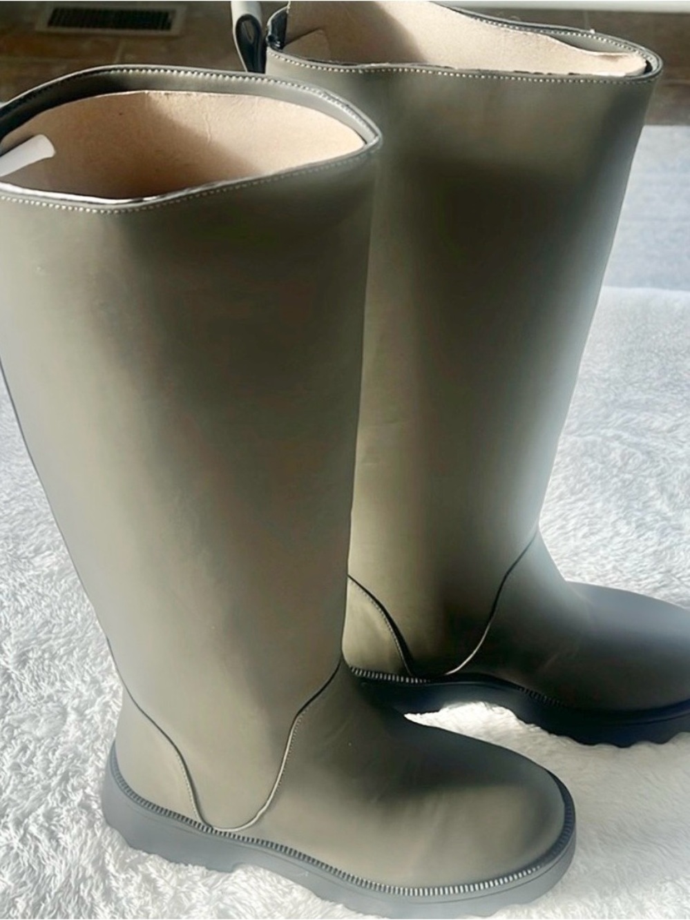 Aerosoles Slalom Boot Sz 5 Olive Green Waterproof Pull On Rain Boots NWT